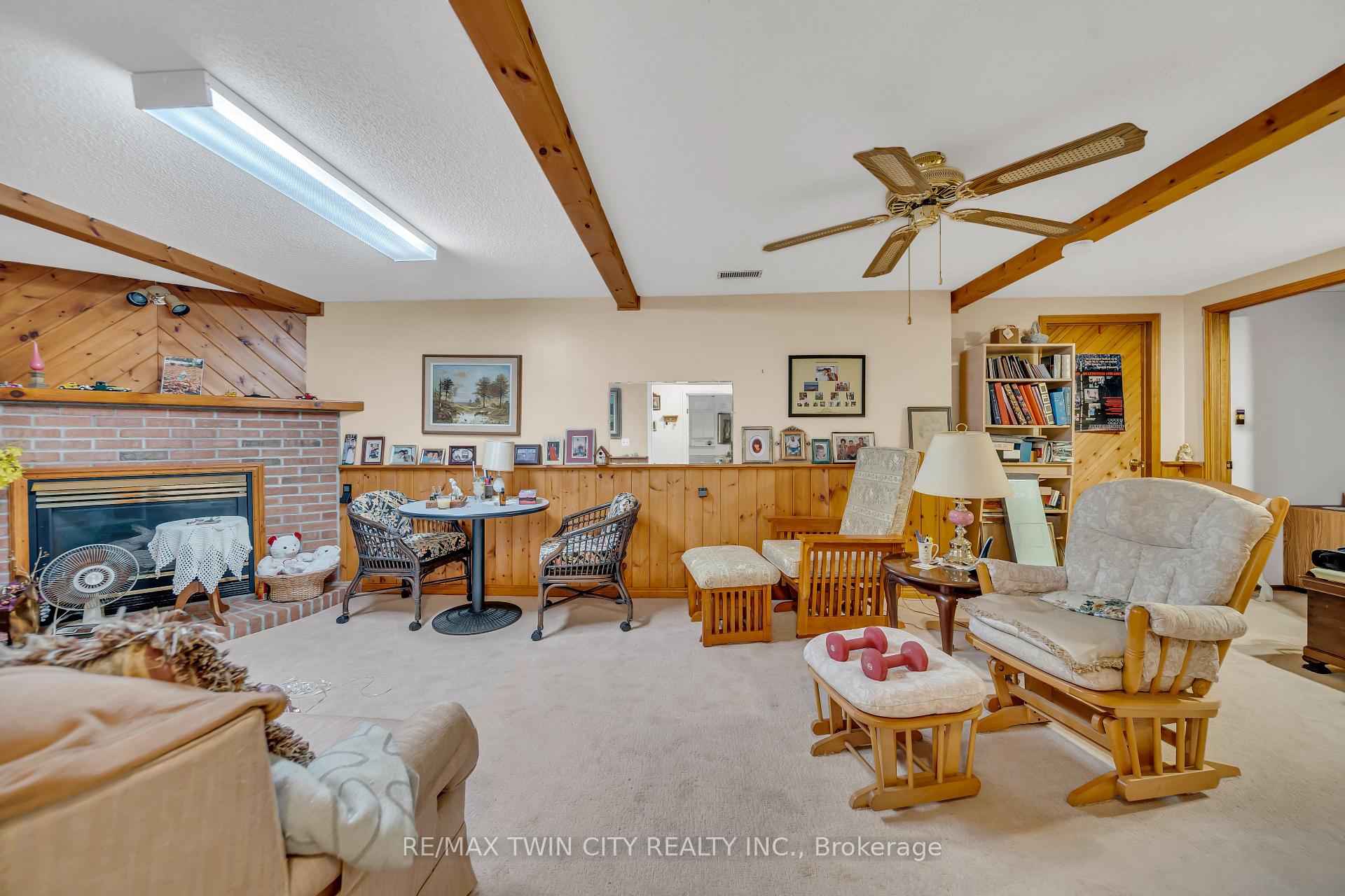 Photo 24 of 13 Gilston Parkway, Brant, Paris — HOMEH