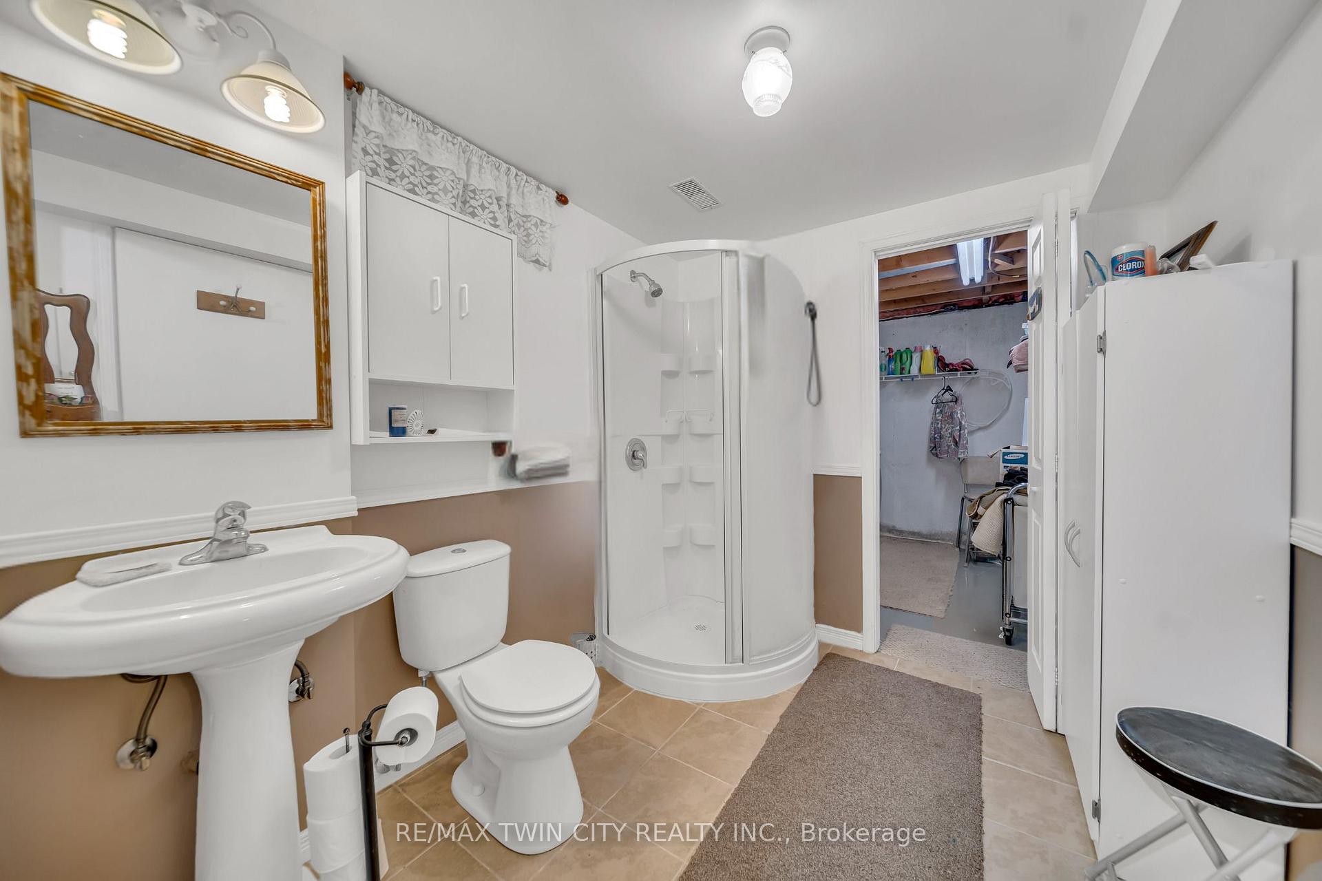 Photo 28 of 13 Gilston Parkway, Brant, Paris — HOMEH