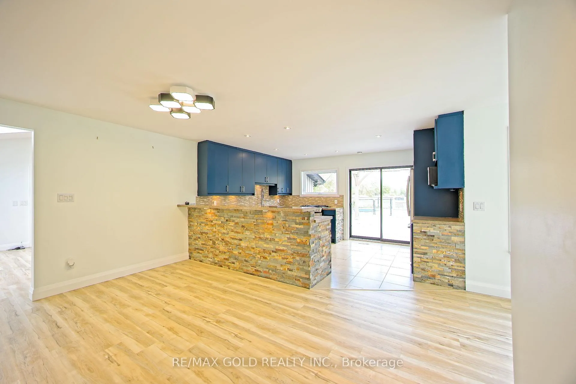 Photo 23 of 14399 Kennedy Road, Caledon, Rural Caledon — HOMEH