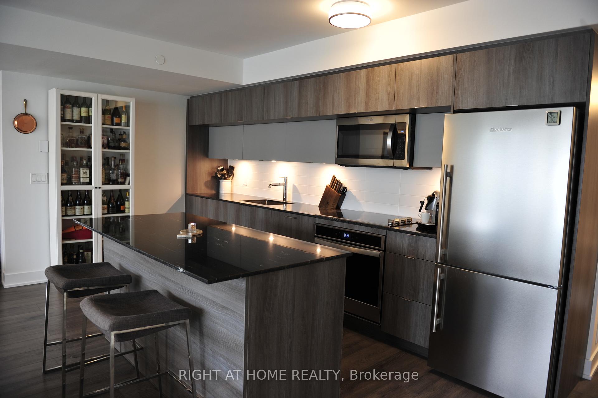 Photo 3 of Unit 1502, 575 Bloor Street E, Toronto, North St. James Town — HOMEH