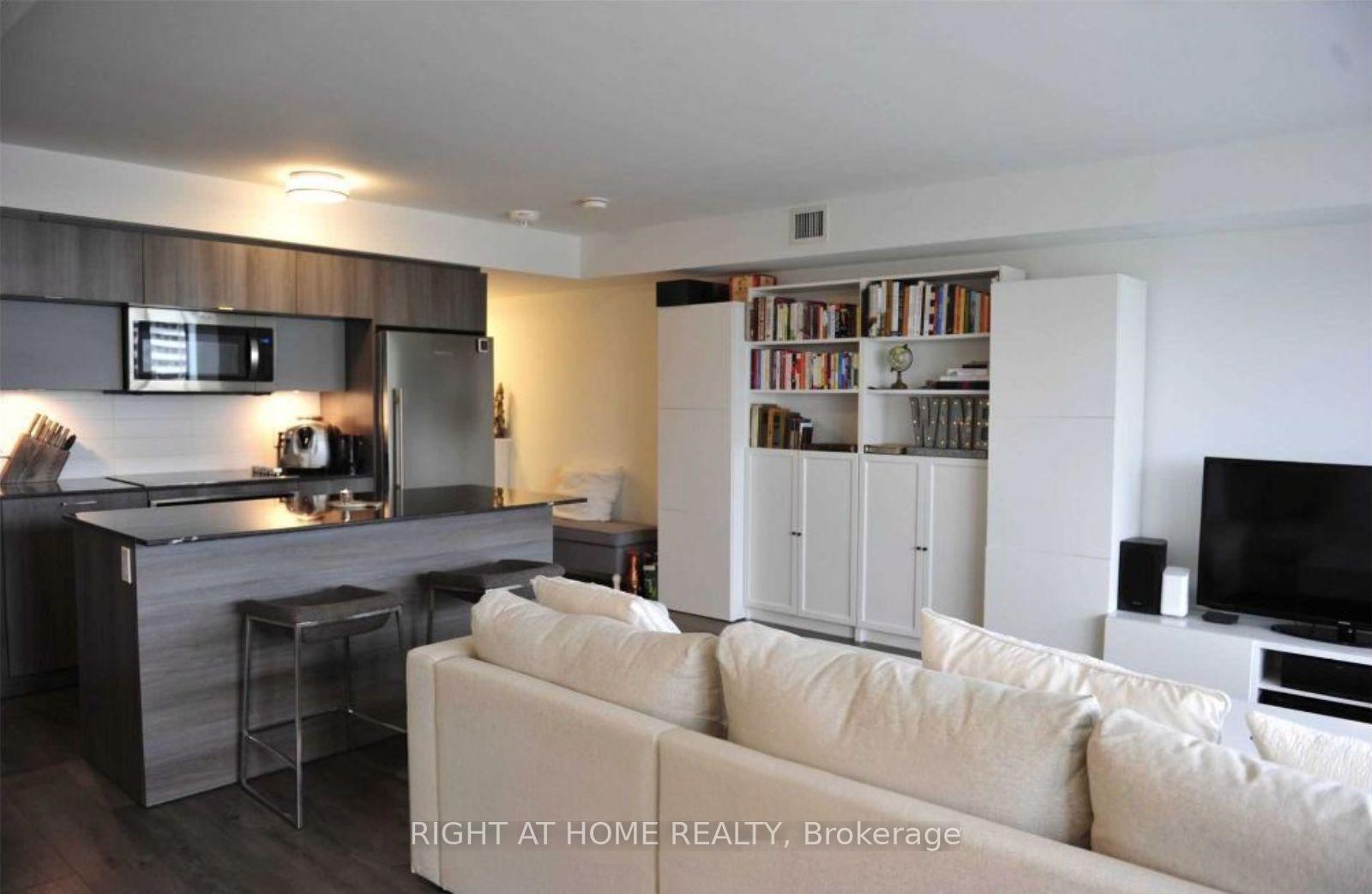 Photo 4 of Unit 1502, 575 Bloor Street E, Toronto, North St. James Town — HOMEH