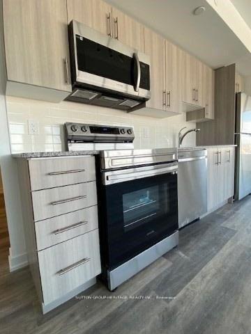 Photo 5 of Unit 907, 1480 Bayly Street, Pickering, Bay Ridges — HOMEH
