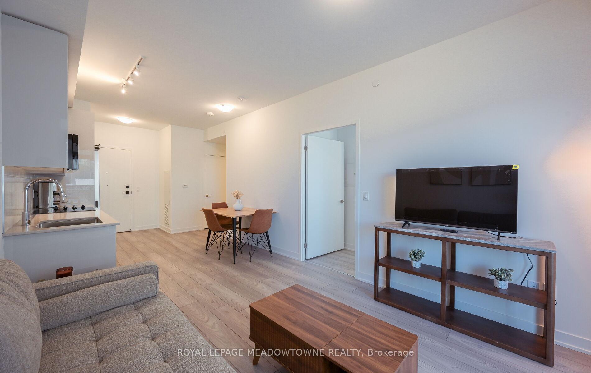 Photo 4 of Unit 1917, 10 Abeja Street, Vaughan, Concord — HOMEH
