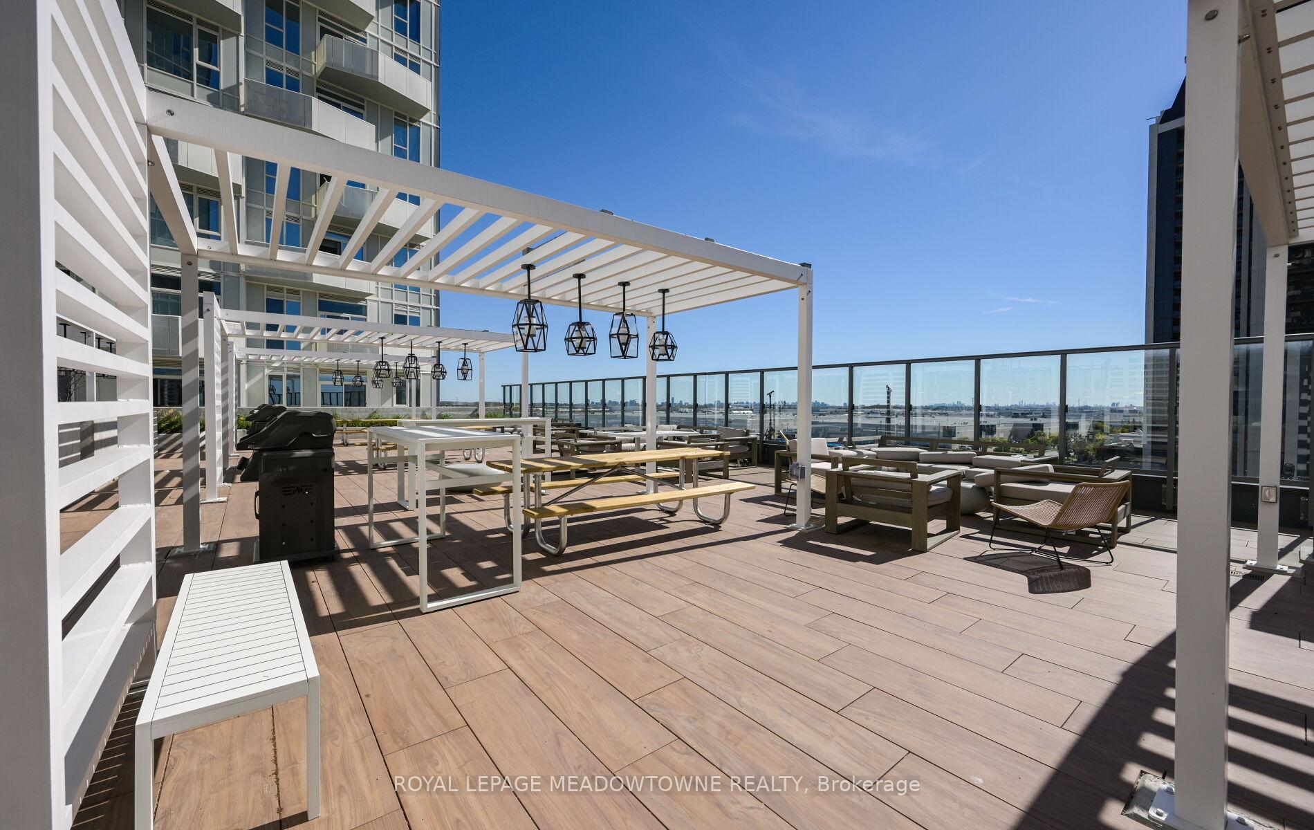 Photo 10 of Unit 1917, 10 Abeja Street, Vaughan, Concord — HOMEH