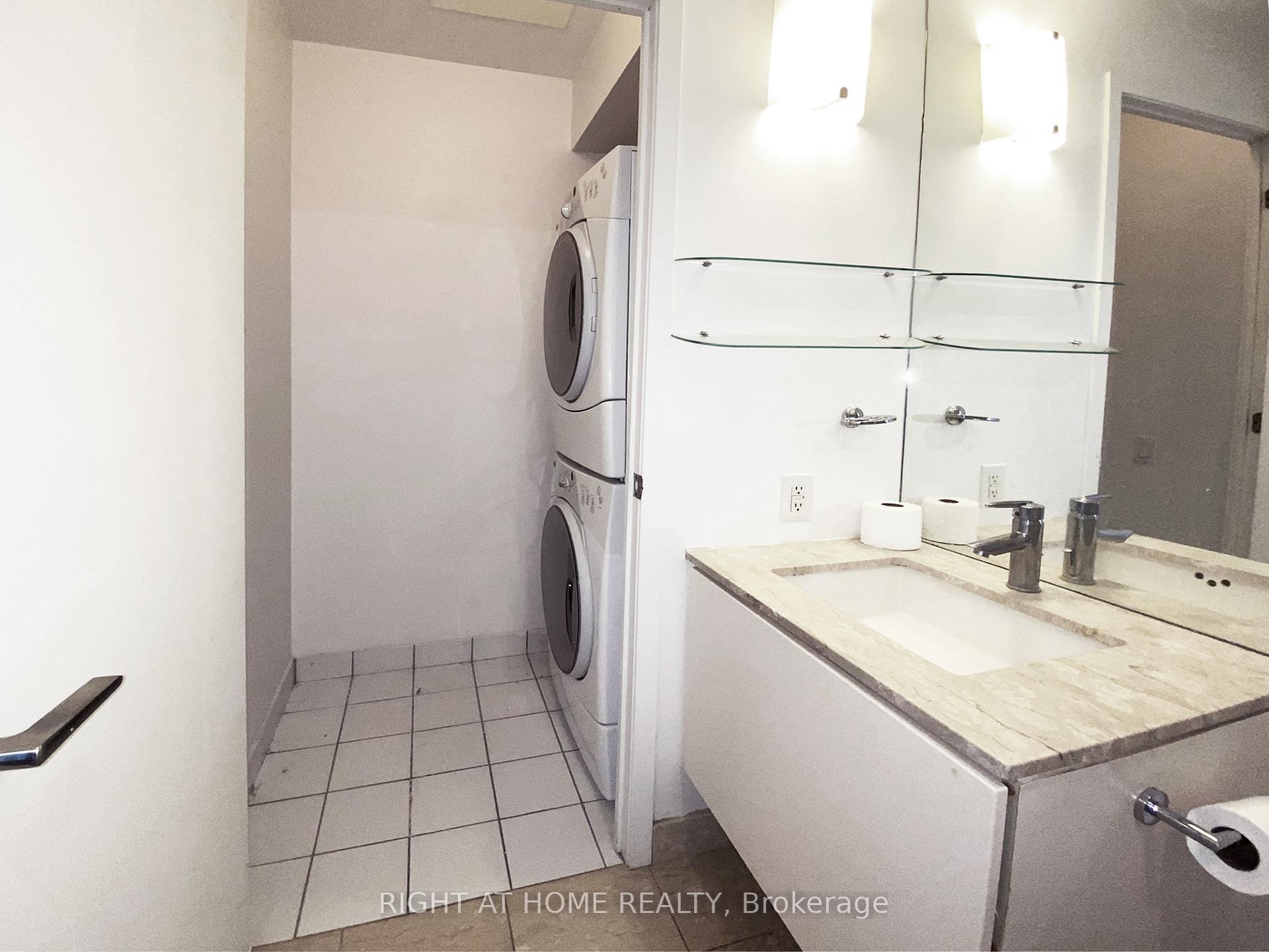 Photo 4 of Unit 617, 33 Mill Street, Toronto, Waterfront Communities — HOMEH