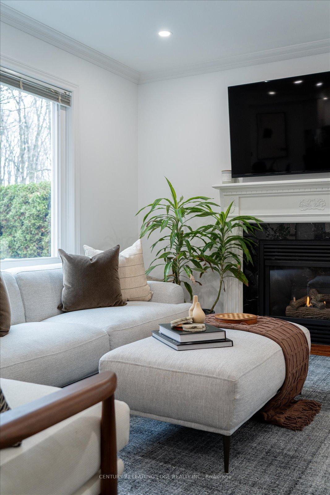 Photo 13 of 90 Charing Crescent, Aurora, Aurora Highlands — HOMEH