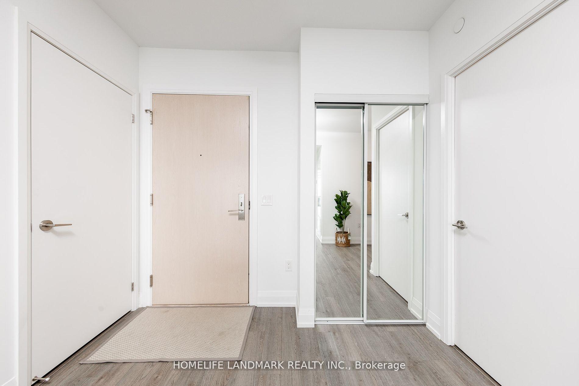 Photo 2 of Unit 3010, 77 Mutual Street, Toronto, Church-Yonge Corridor — HOMEH