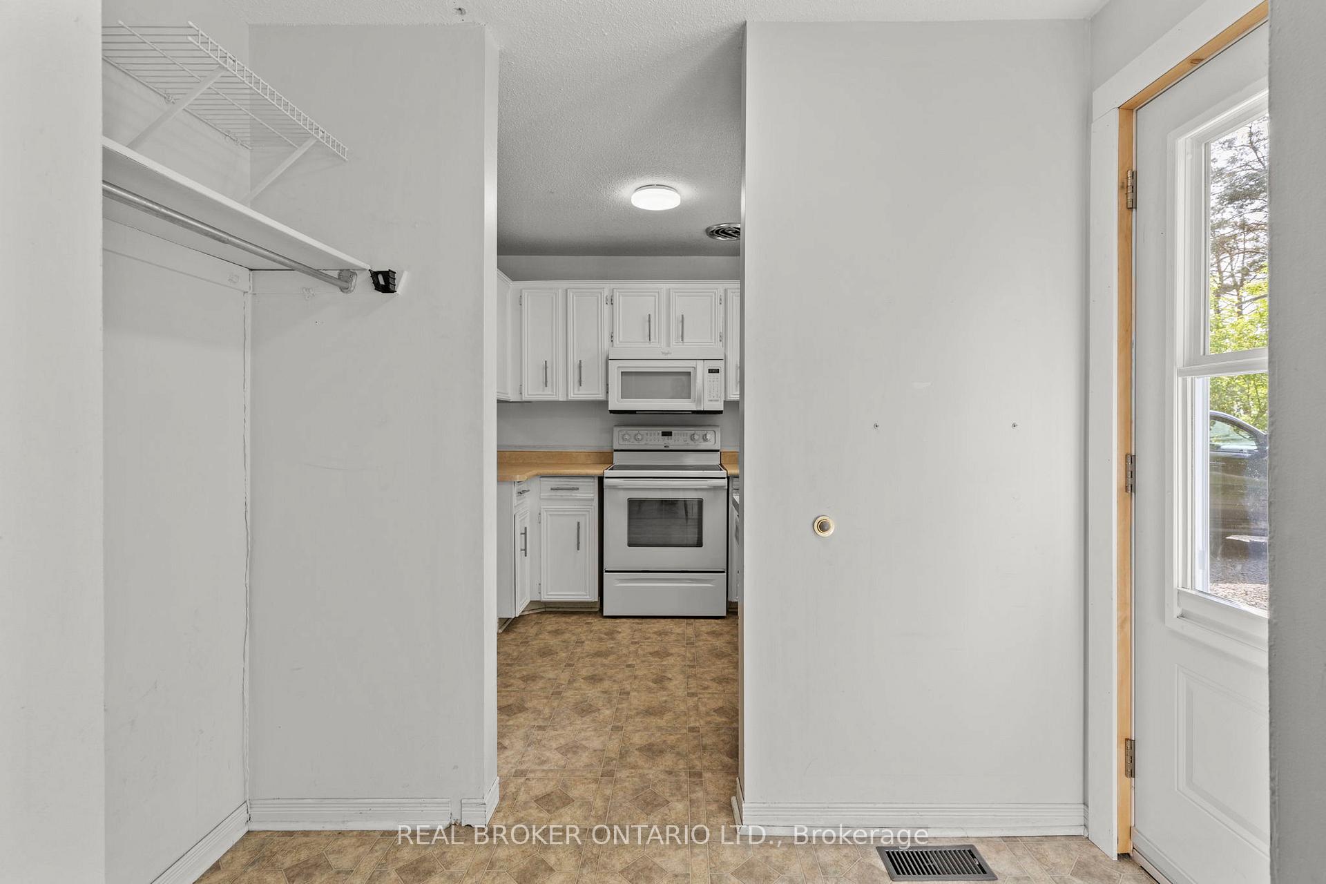 Photo 3 of 180 Bakery Lane, Gravenhurst, Muskoka (S) — HOMEH