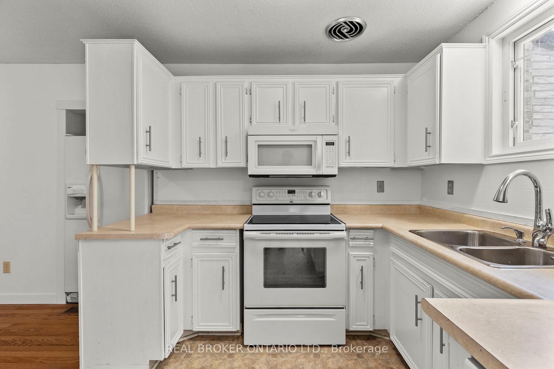Photo 12 of 180 Bakery Lane, Gravenhurst, Muskoka (S) — HOMEH