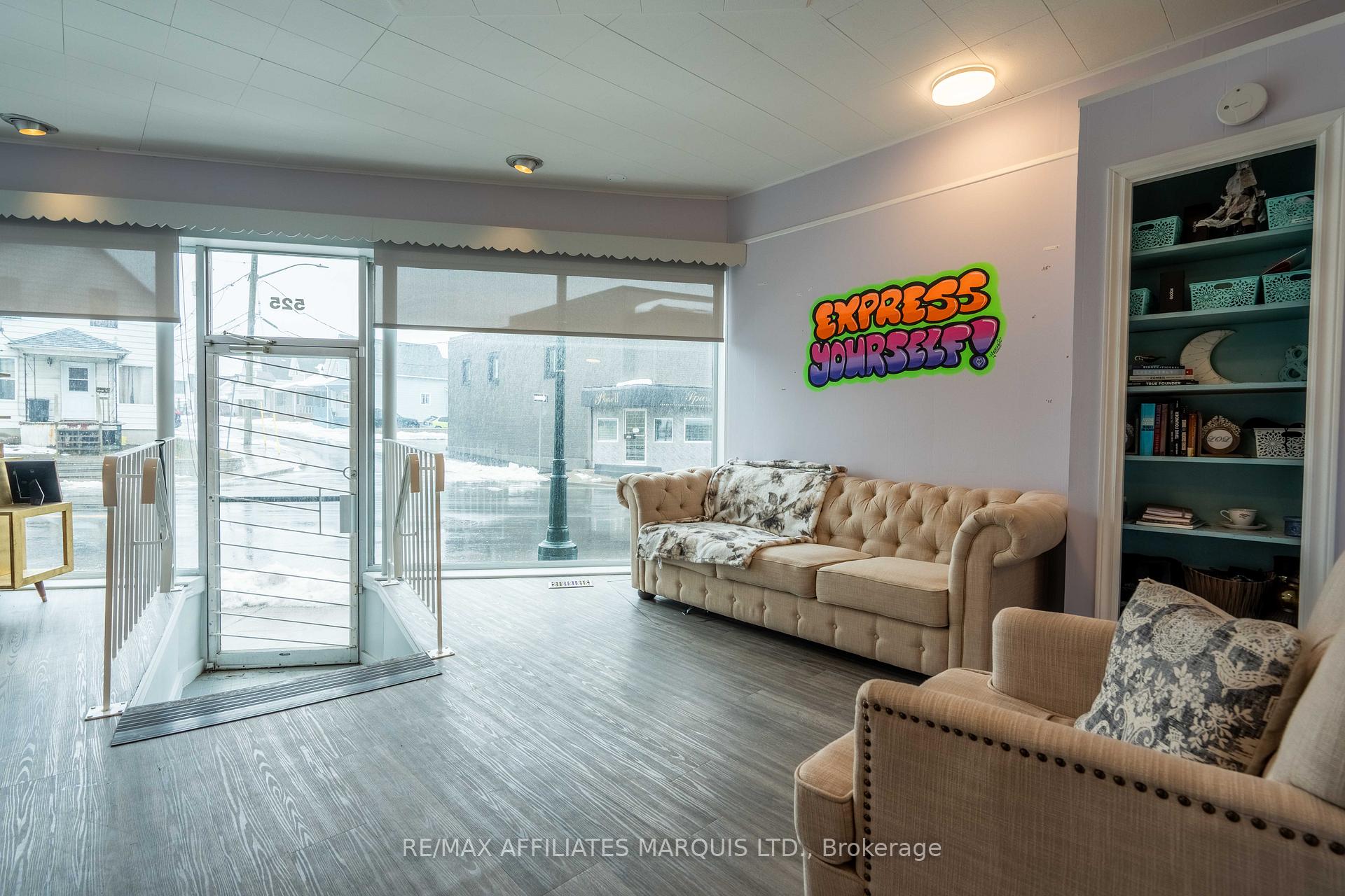 Photo 2 of 115 Louisa Street, Cornwall — HOMEH