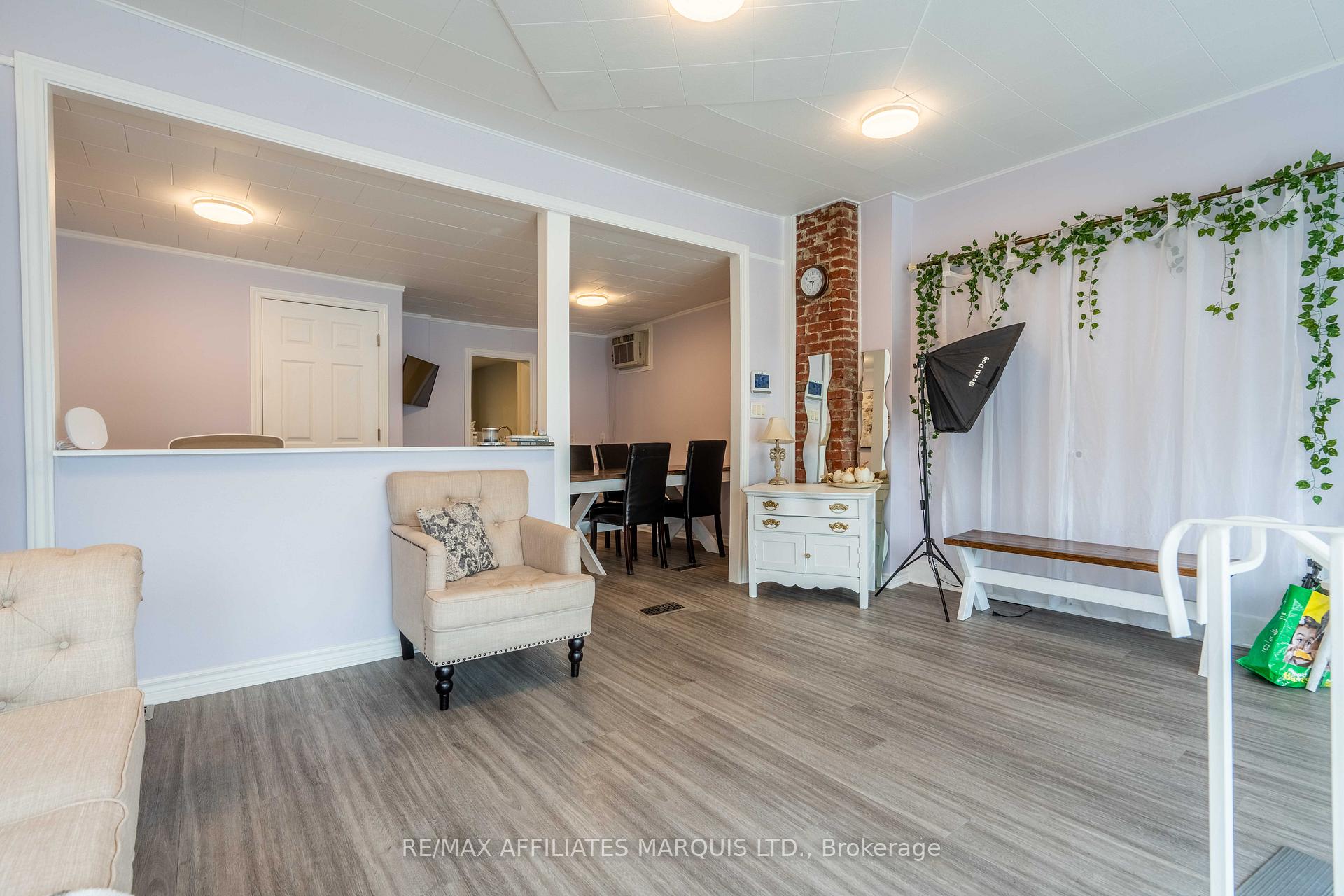 Photo 4 of 115 Louisa Street, Cornwall — HOMEH
