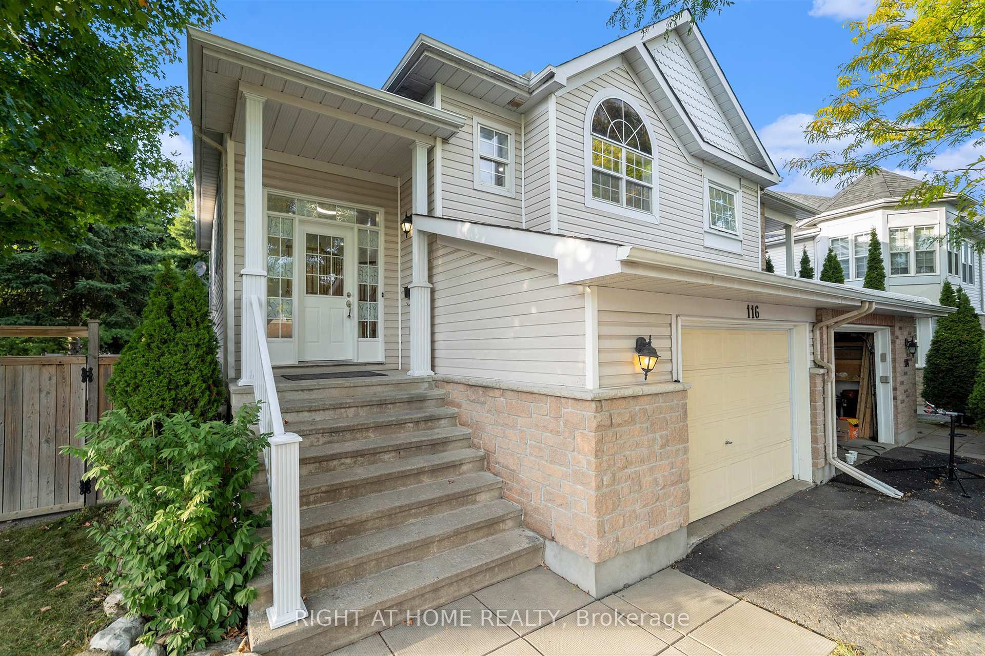 Photo 2 of 116 Calaveras Avenue, Ottawa, Barrhaven - Longfields — HOMEH