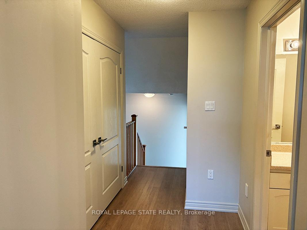 Photo 14 of Unit 16, 25 Ivybridge Drive, Hamilton, Lakeshore — HOMEH