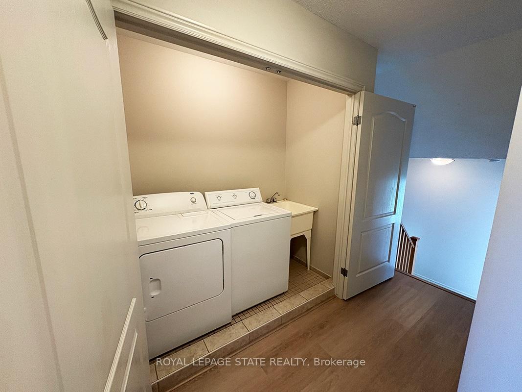 Photo 15 of Unit 16, 25 Ivybridge Drive, Hamilton, Lakeshore — HOMEH
