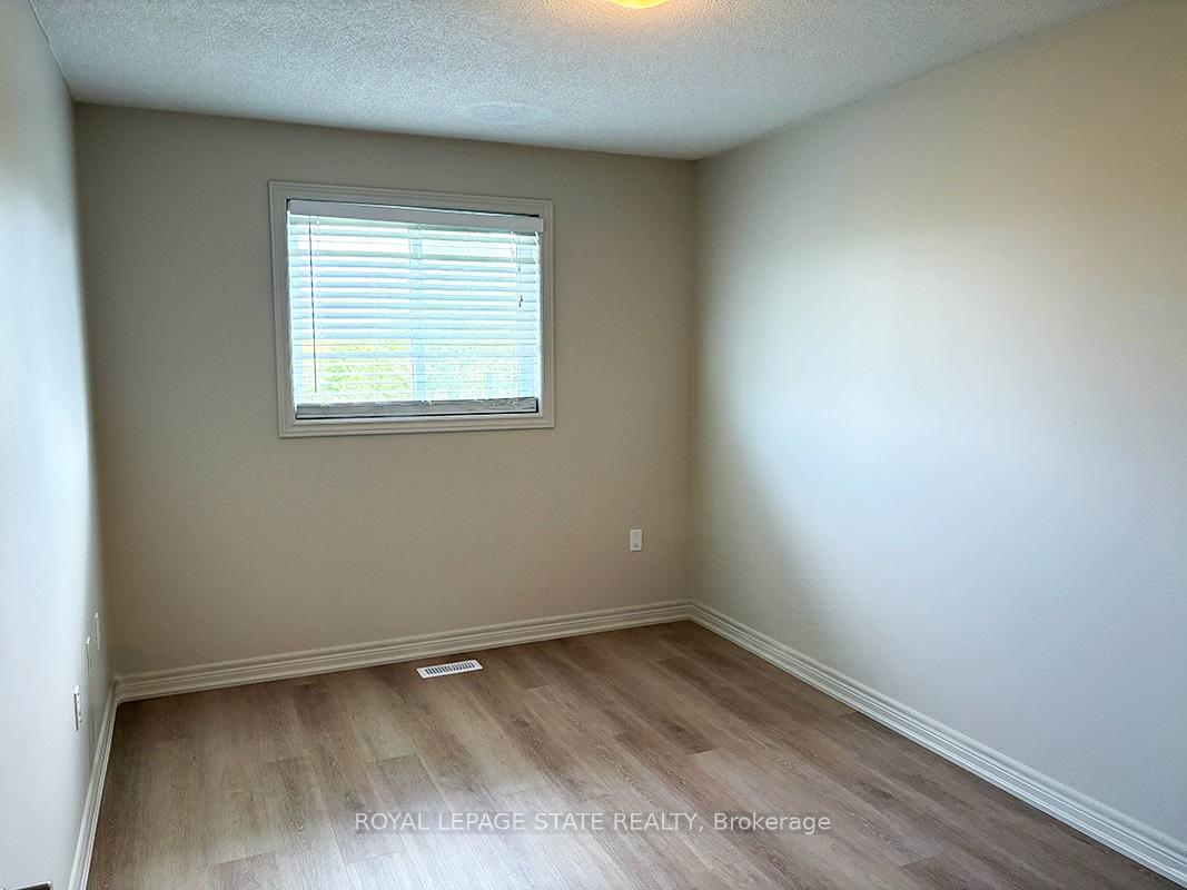 Photo 19 of Unit 16, 25 Ivybridge Drive, Hamilton, Lakeshore — HOMEH
