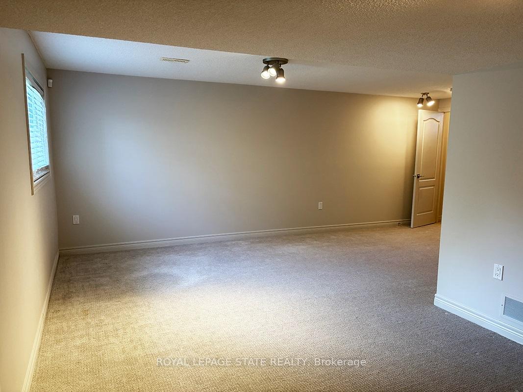 Photo 30 of Unit 16, 25 Ivybridge Drive, Hamilton, Lakeshore — HOMEH