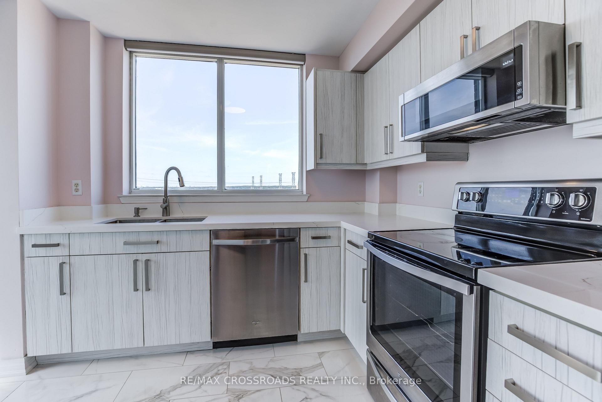 Photo 31 of Unit 1202, 1625 Pickering Parkway, Pickering, Village East — HOMEH