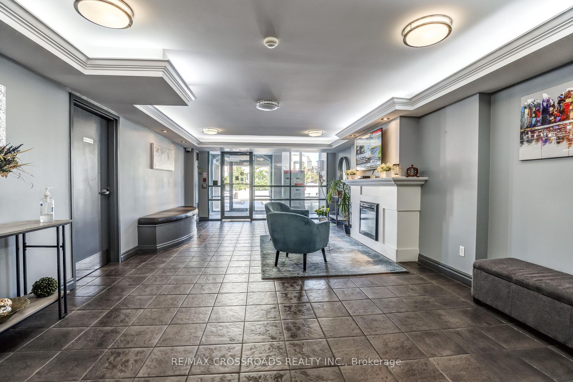 Photo 4 of Unit 1202, 1625 Pickering Parkway, Pickering, Village East — HOMEH