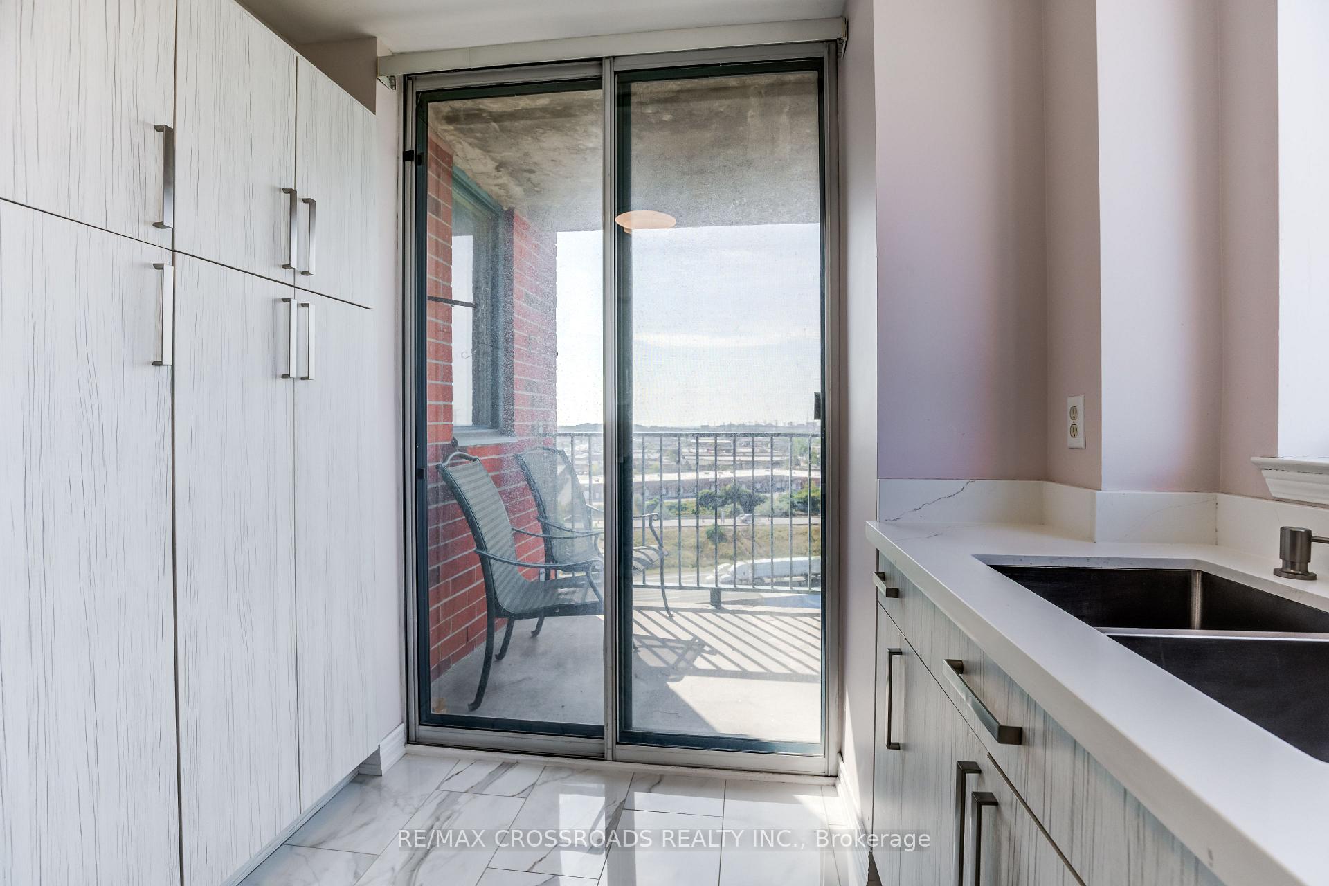 Photo 13 of Unit 1202, 1625 Pickering Parkway, Pickering, Village East — HOMEH