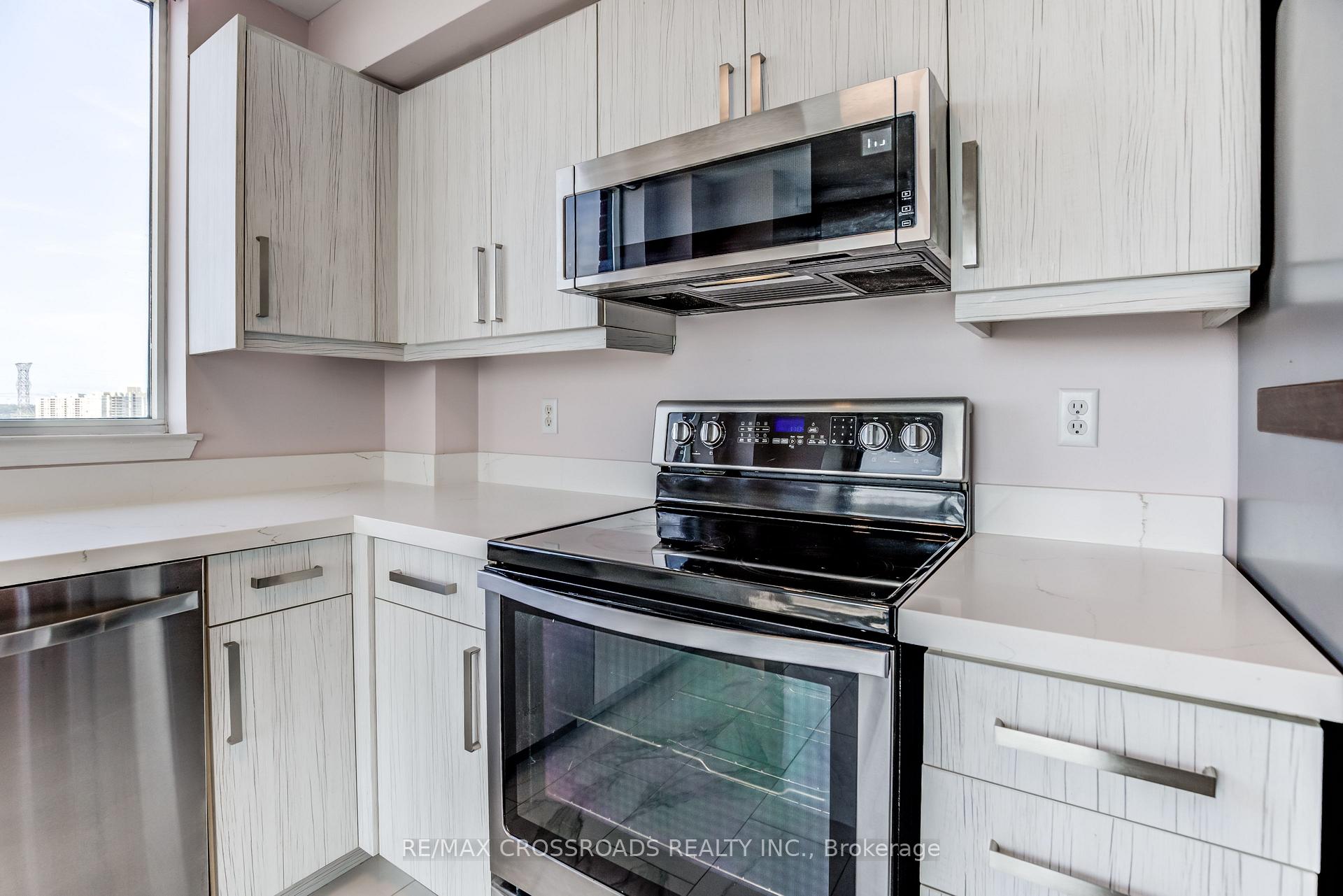 Photo 15 of Unit 1202, 1625 Pickering Parkway, Pickering, Village East — HOMEH