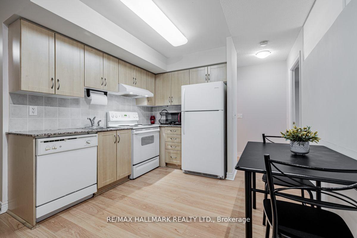 Photo 9 of Unit 717, 50 Disera Drive, Vaughan, Beverley Glen — HOMEH