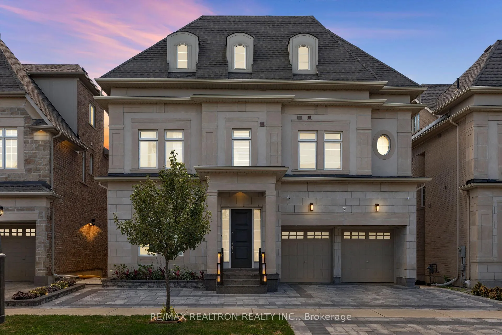 Front of 7 Aspy Court