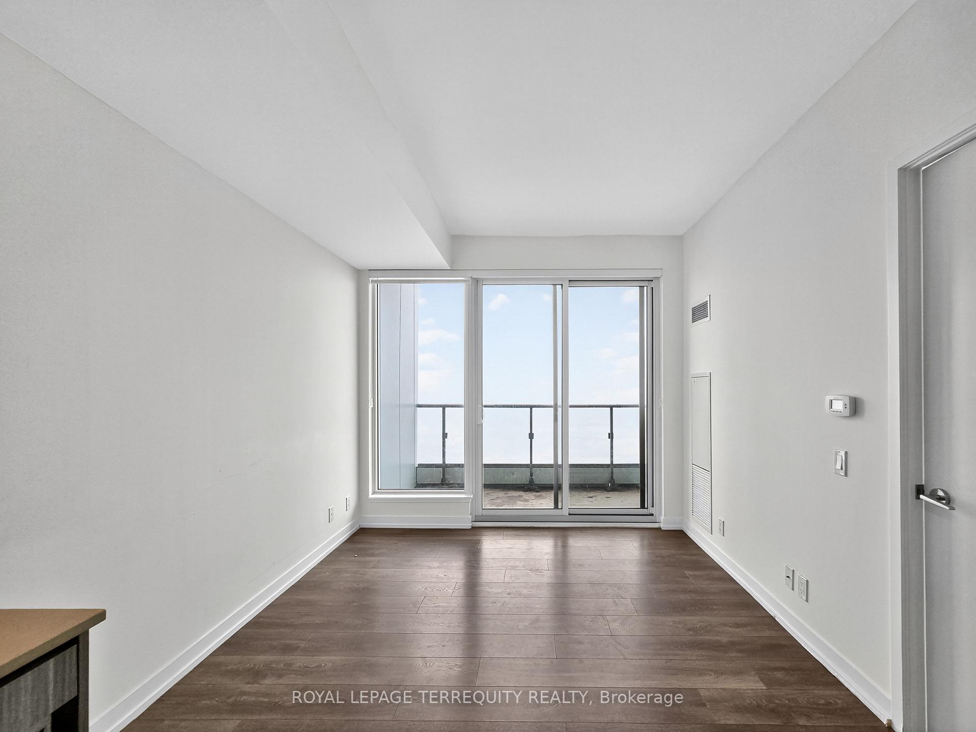 Photo 8 of Unit 3711, 898 Portage Parkway, Vaughan, Vaughan Corporate Centre — HOMEH