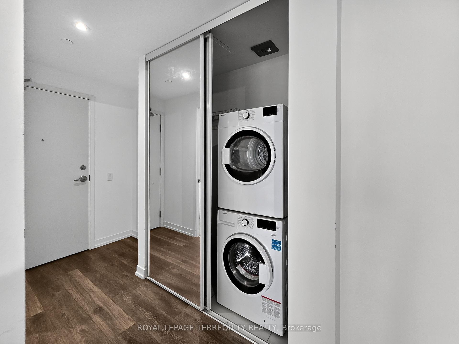 Photo 10 of Unit 3711, 898 Portage Parkway, Vaughan, Vaughan Corporate Centre — HOMEH