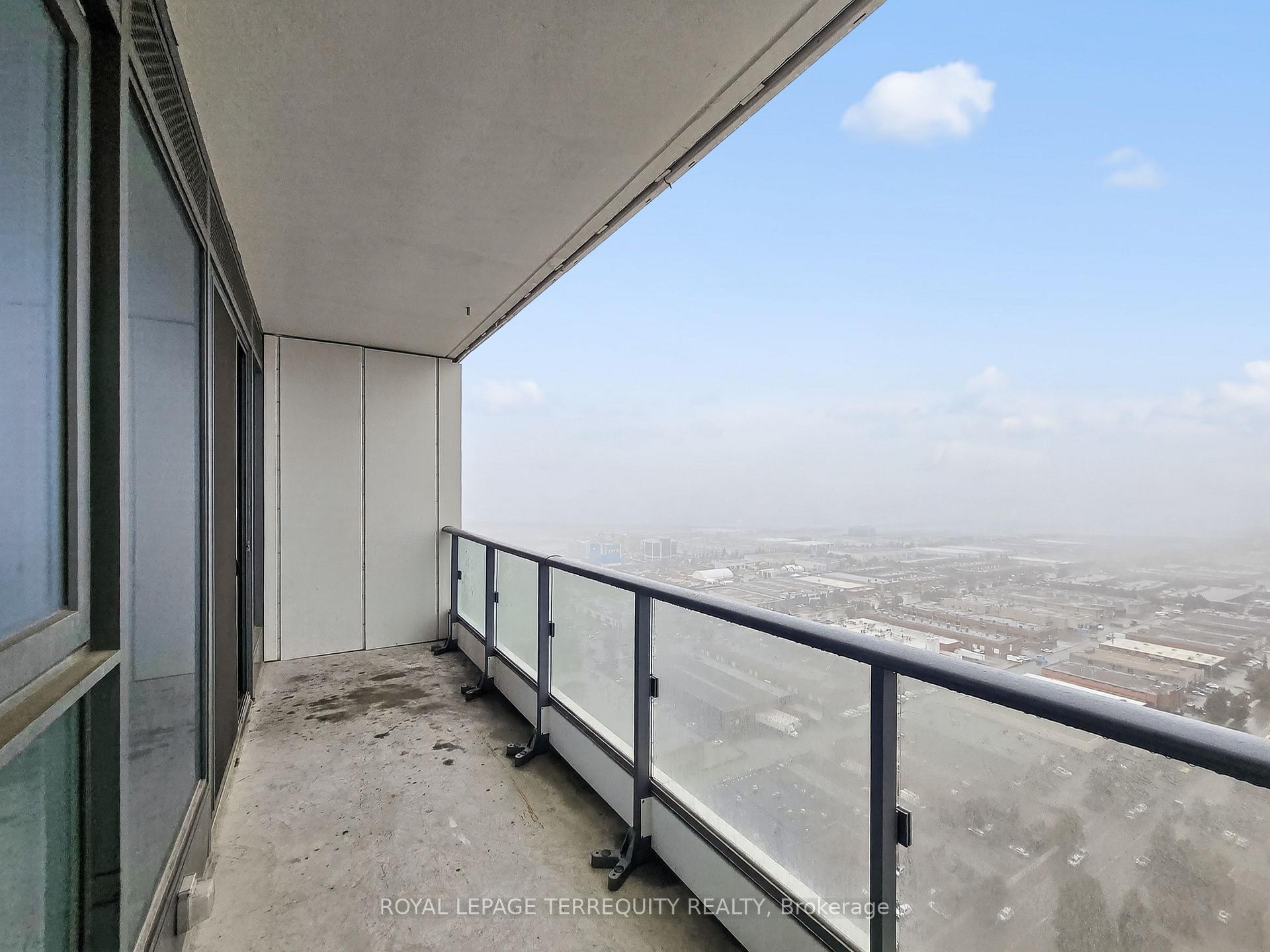Photo 23 of Unit 3711, 898 Portage Parkway, Vaughan, Vaughan Corporate Centre — HOMEH