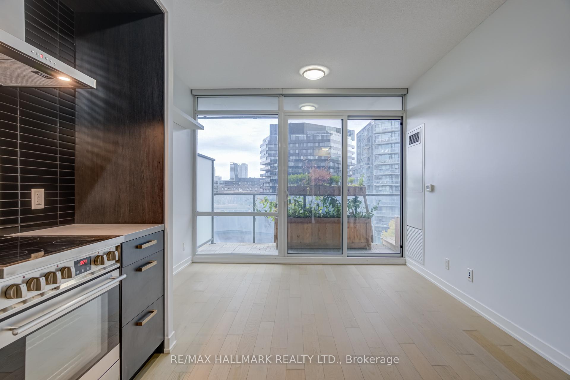 Photo 35 of Unit S513, 120 Bayview Avenue, Toronto, Waterfront Communities — HOMEH