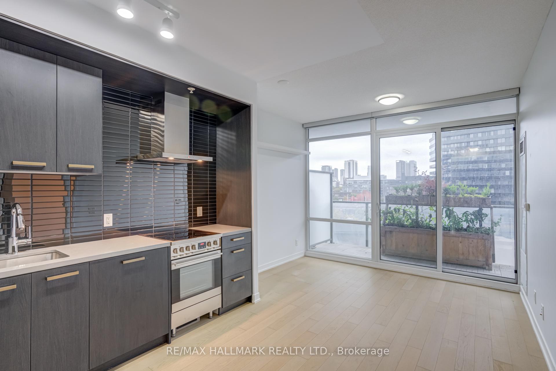 Photo 36 of Unit S513, 120 Bayview Avenue, Toronto, Waterfront Communities — HOMEH