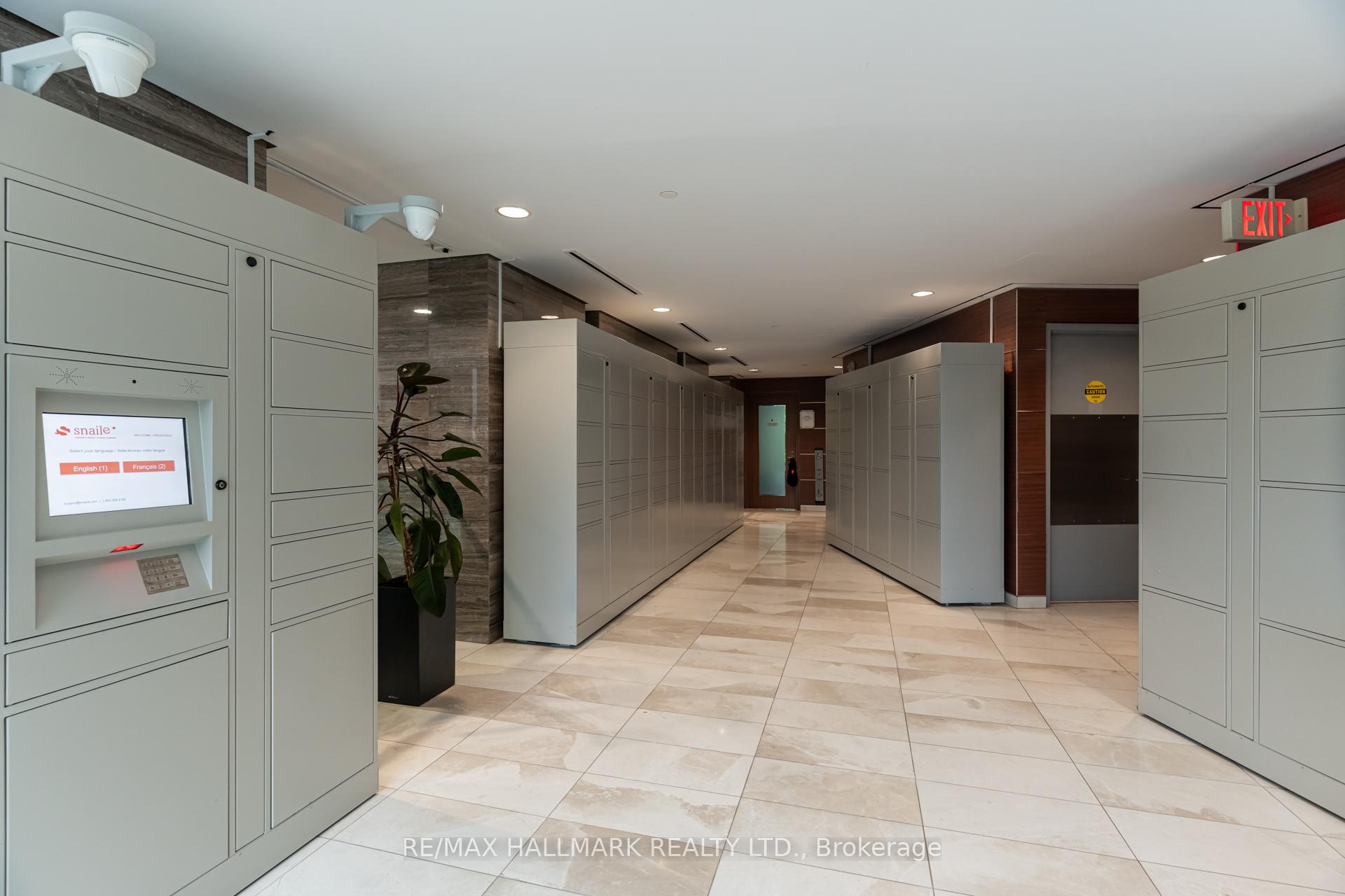 Photo 4 of Unit S513, 120 Bayview Avenue, Toronto, Waterfront Communities — HOMEH