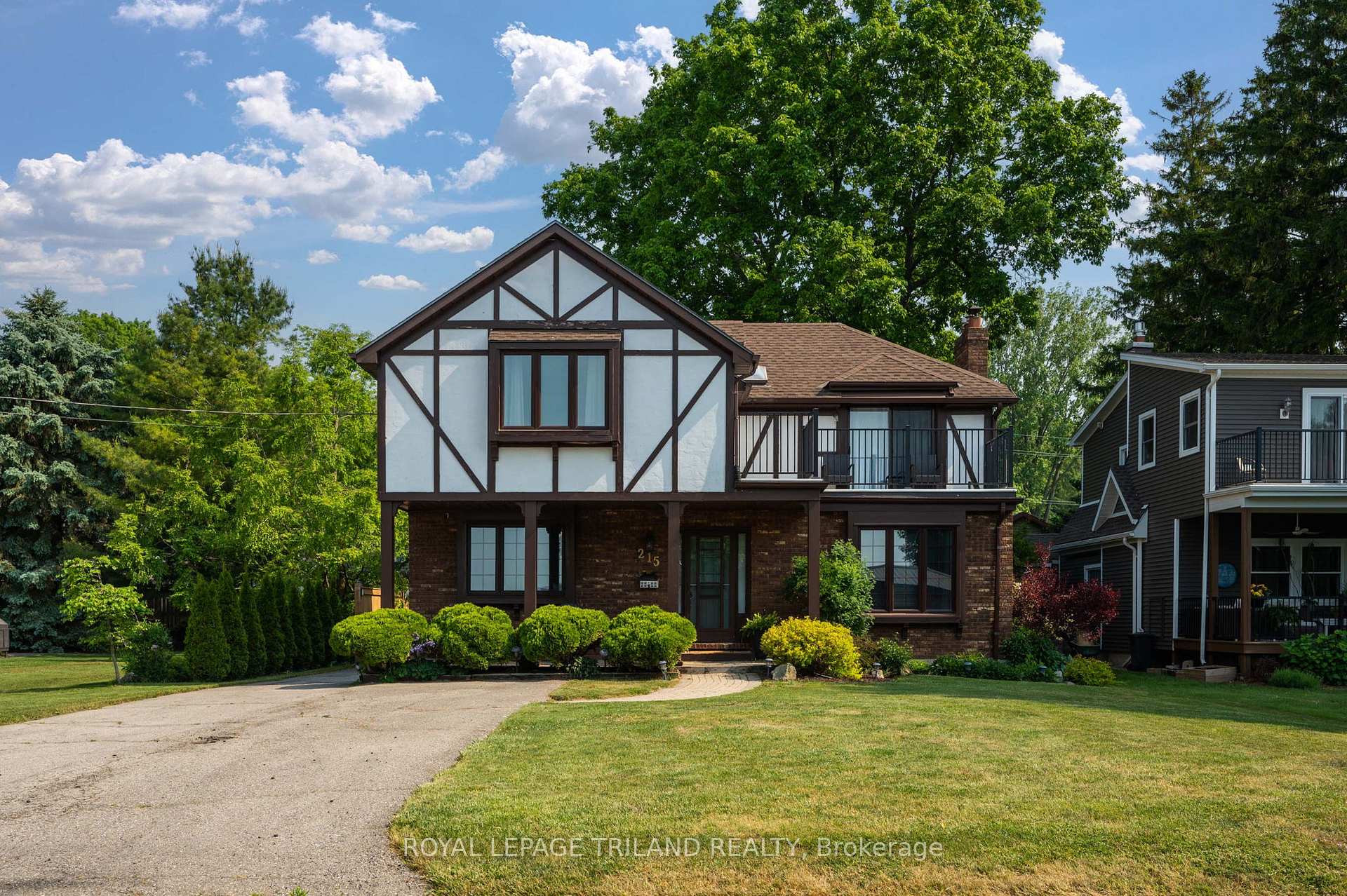 Photo 2 of 215 Kitchener Avenue, Central Elgin, Rural Central Elgin — HOMEH