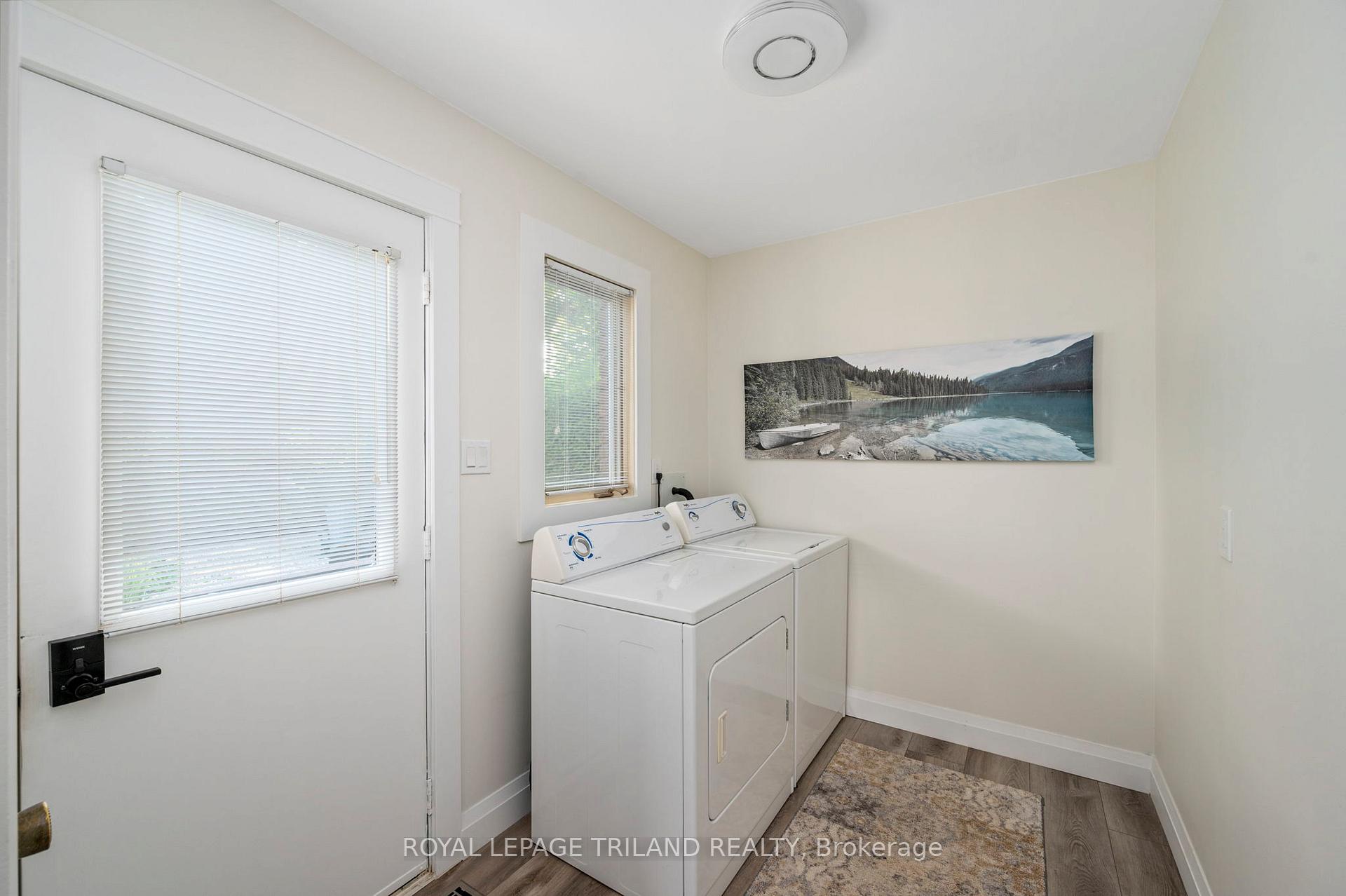 Photo 17 of 215 Kitchener Avenue, Central Elgin, Rural Central Elgin — HOMEH