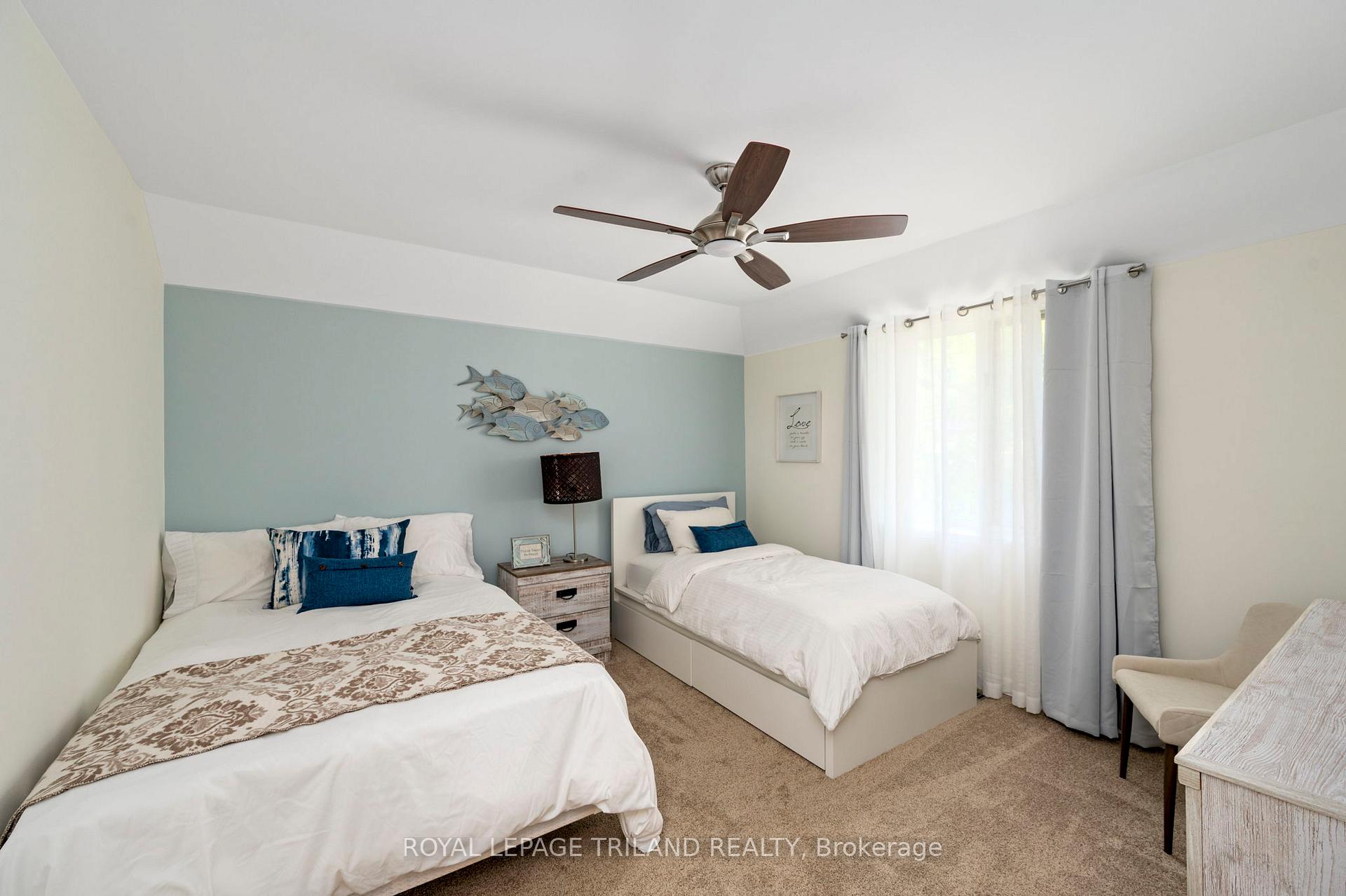 Photo 23 of 215 Kitchener Avenue, Central Elgin, Rural Central Elgin — HOMEH