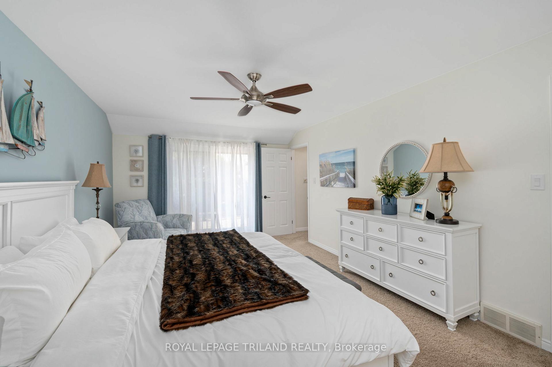 Photo 28 of 215 Kitchener Avenue, Central Elgin, Rural Central Elgin — HOMEH