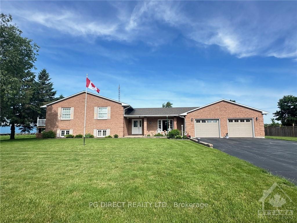 Photo 1 of 1702 County Road 2, Edwardsburgh/Cardinal, Edwardsburgh/Cardinal Twp — HOMEH