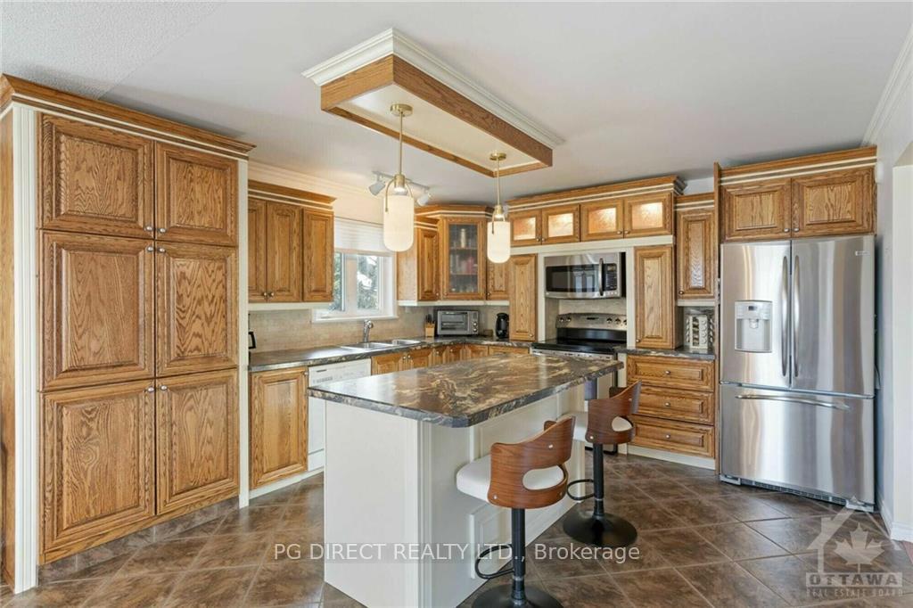 Photo 4 of 1702 County Road 2, Edwardsburgh/Cardinal, Edwardsburgh/Cardinal Twp — HOMEH