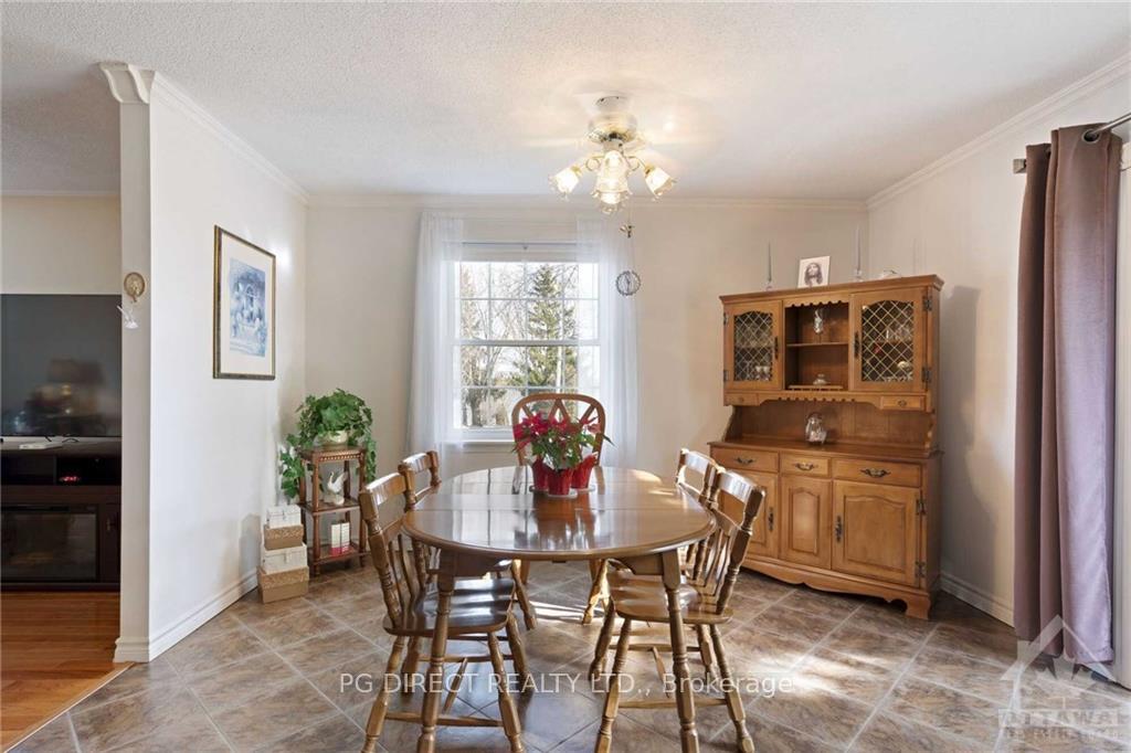 Photo 11 of 1702 County Road 2, Edwardsburgh/Cardinal, Edwardsburgh/Cardinal Twp — HOMEH