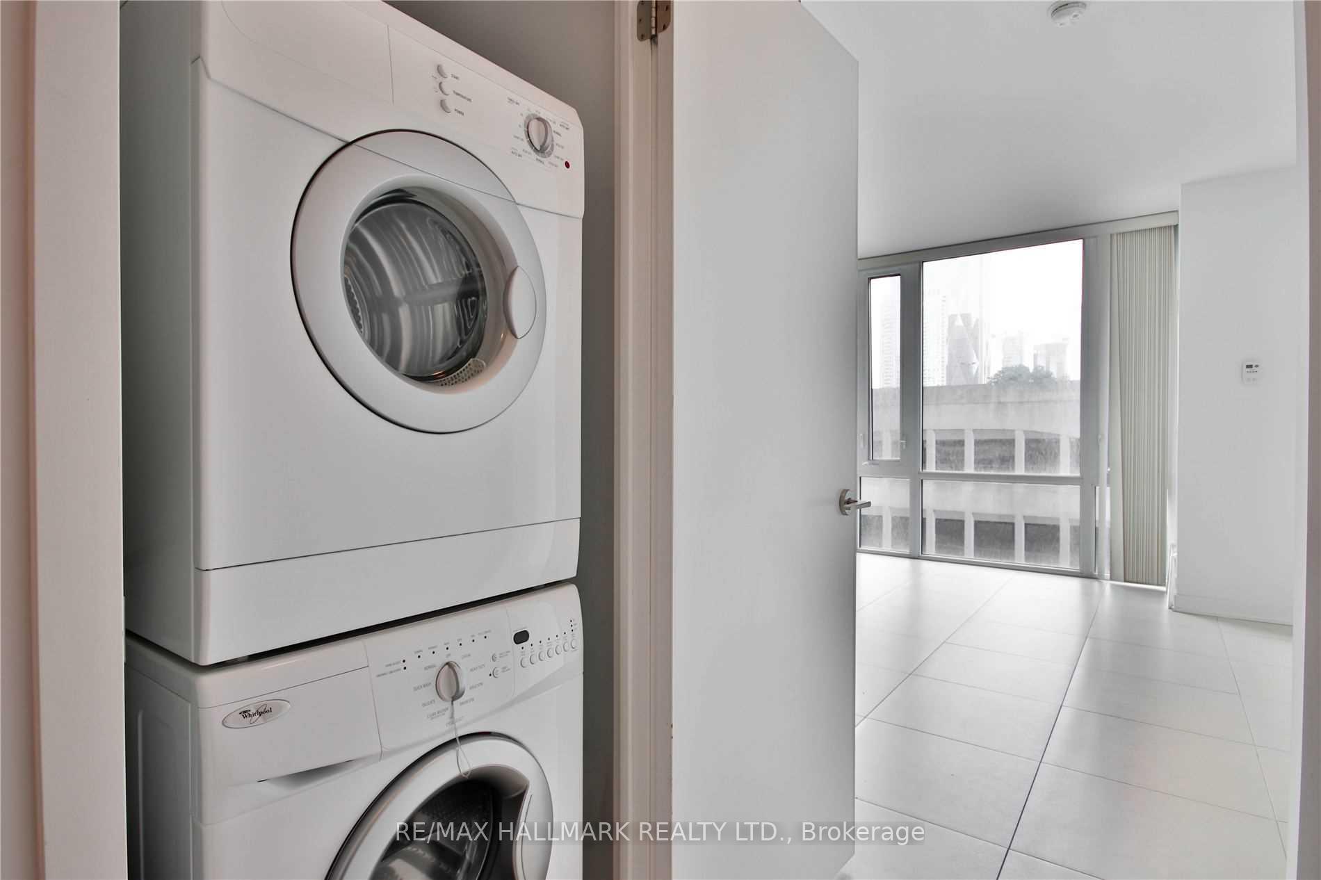 Photo 7 of Unit 418, 1 Market Street, Toronto, Waterfront Communities — HOMEH