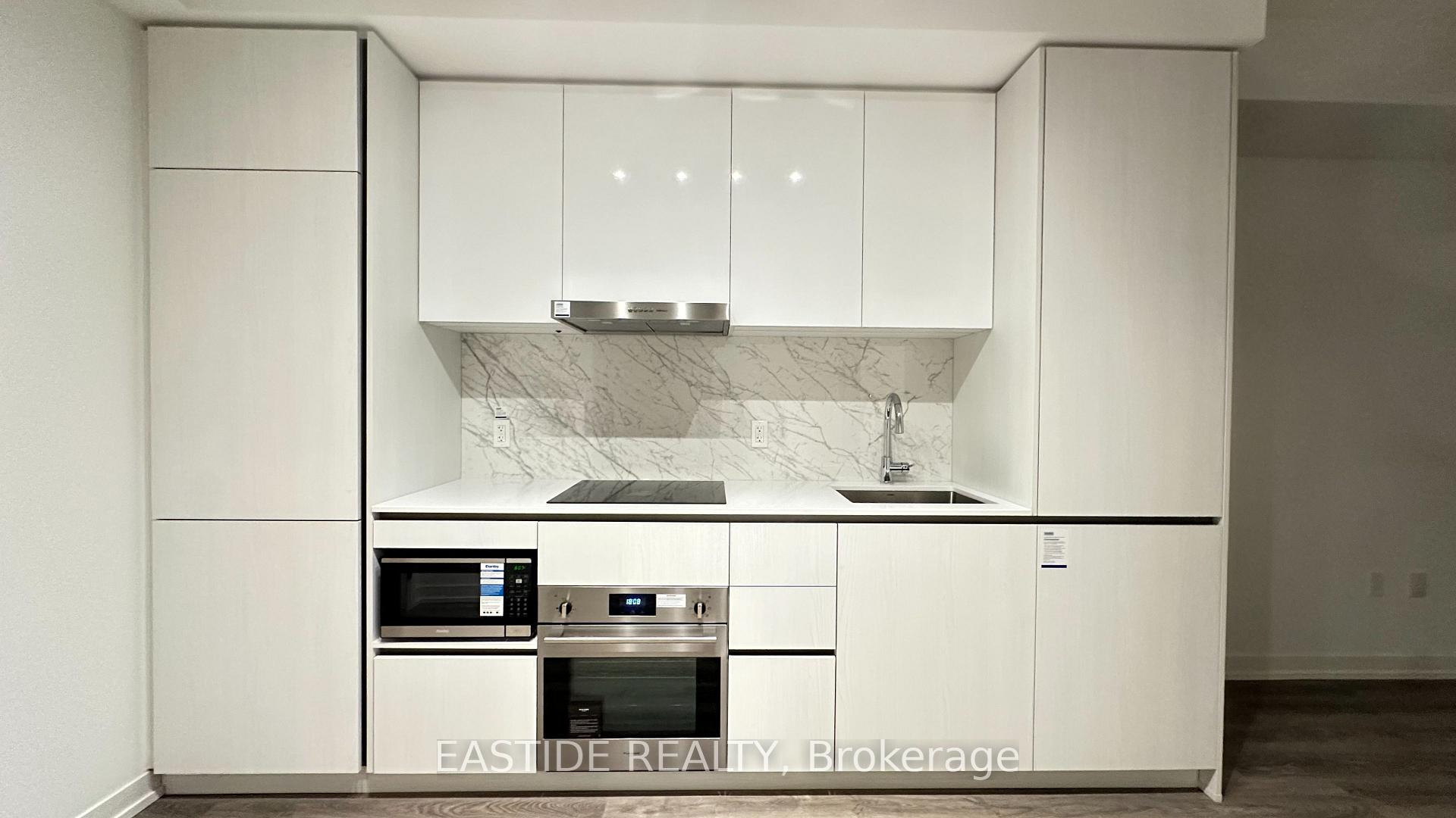 Photo 4 of Unit 1705, 8 Interchange Way, Vaughan, Vaughan Corporate Centre — HOMEH