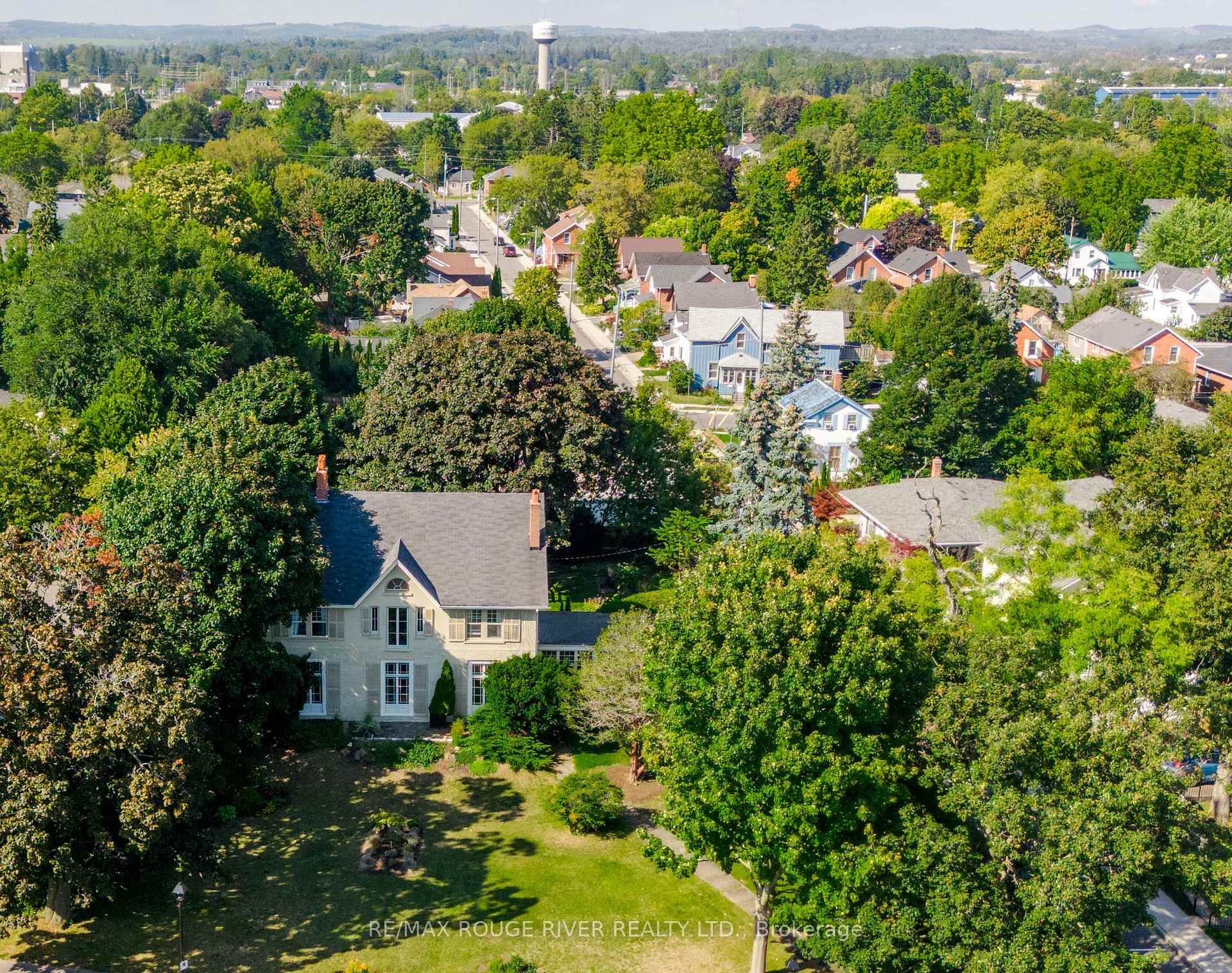 Photo 3 of 230 King Street W, Cobourg — HOMEH