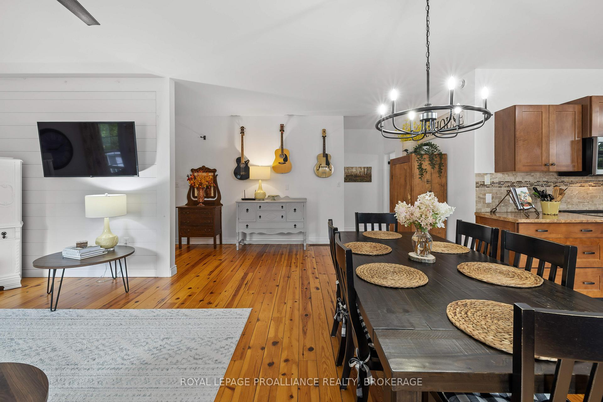 Photo 20 of 1208 Warrington Road, Frontenac, Frontenac Centre — HOMEH