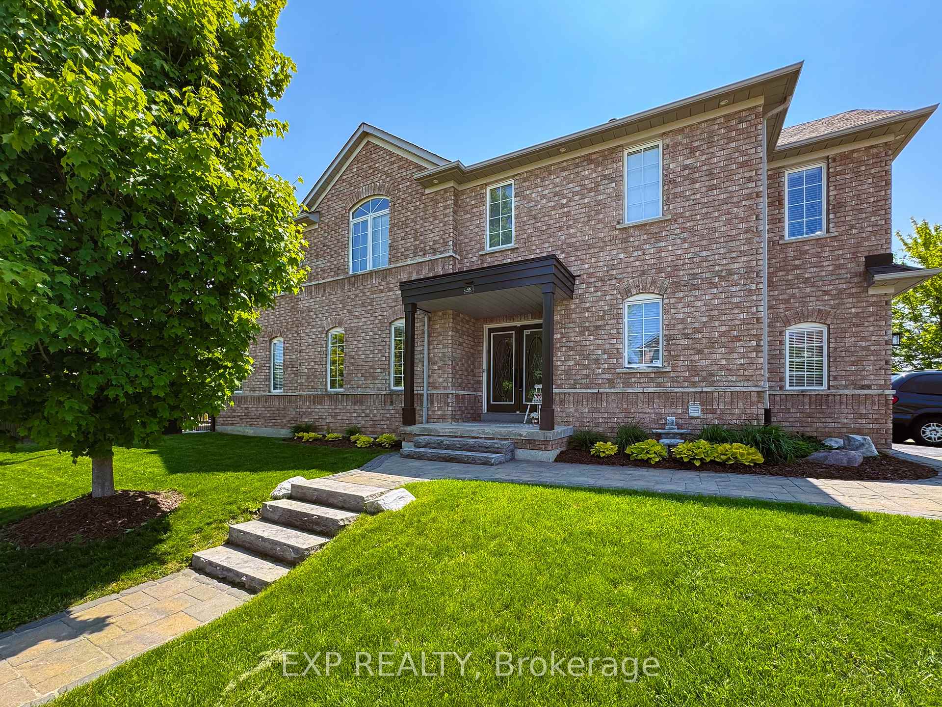 Photo 32 of 46 Emily Carr Crescent, Caledon, Bolton West — HOMEH