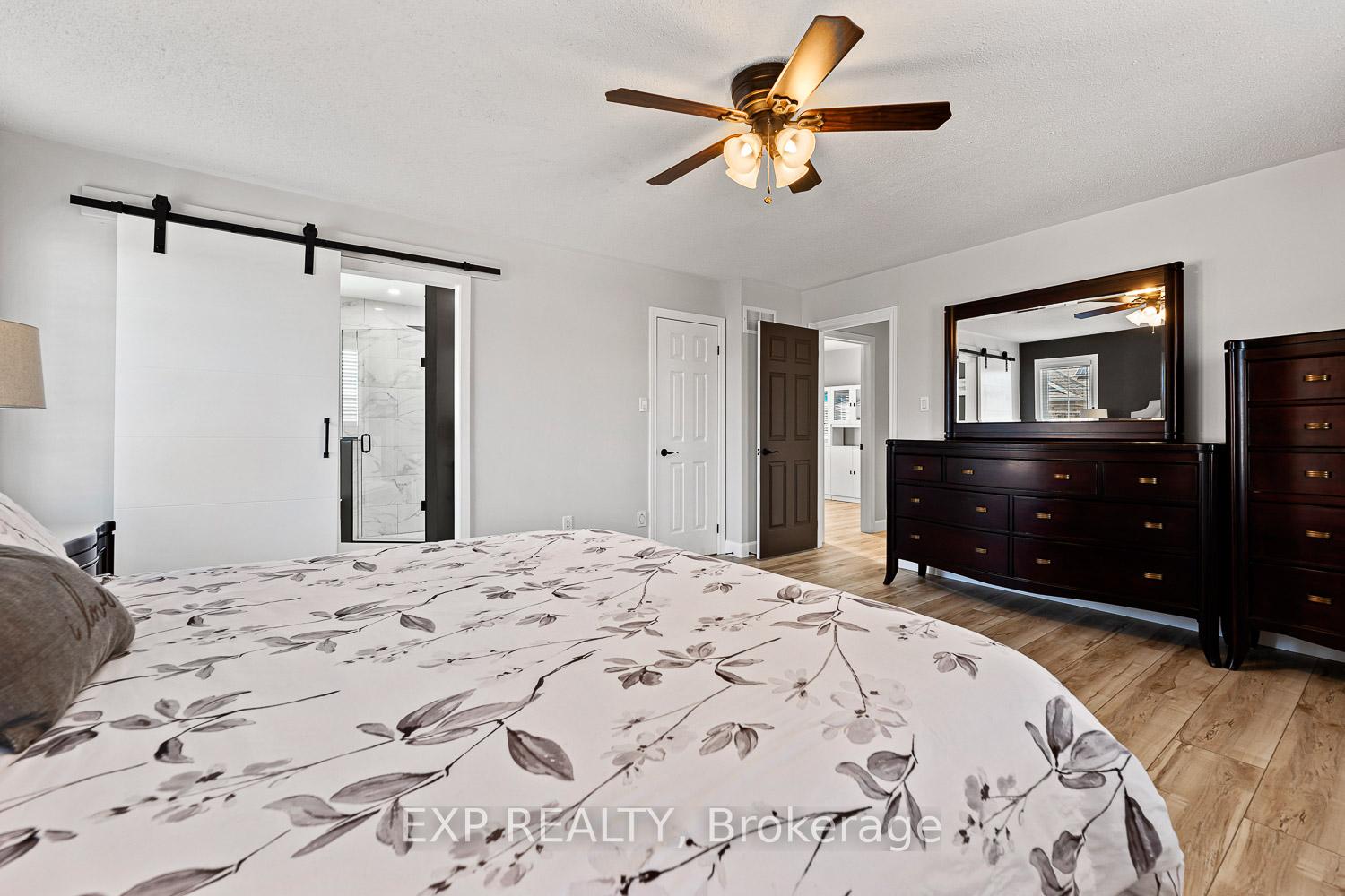 Photo 35 of 46 Emily Carr Crescent, Caledon, Bolton West — HOMEH