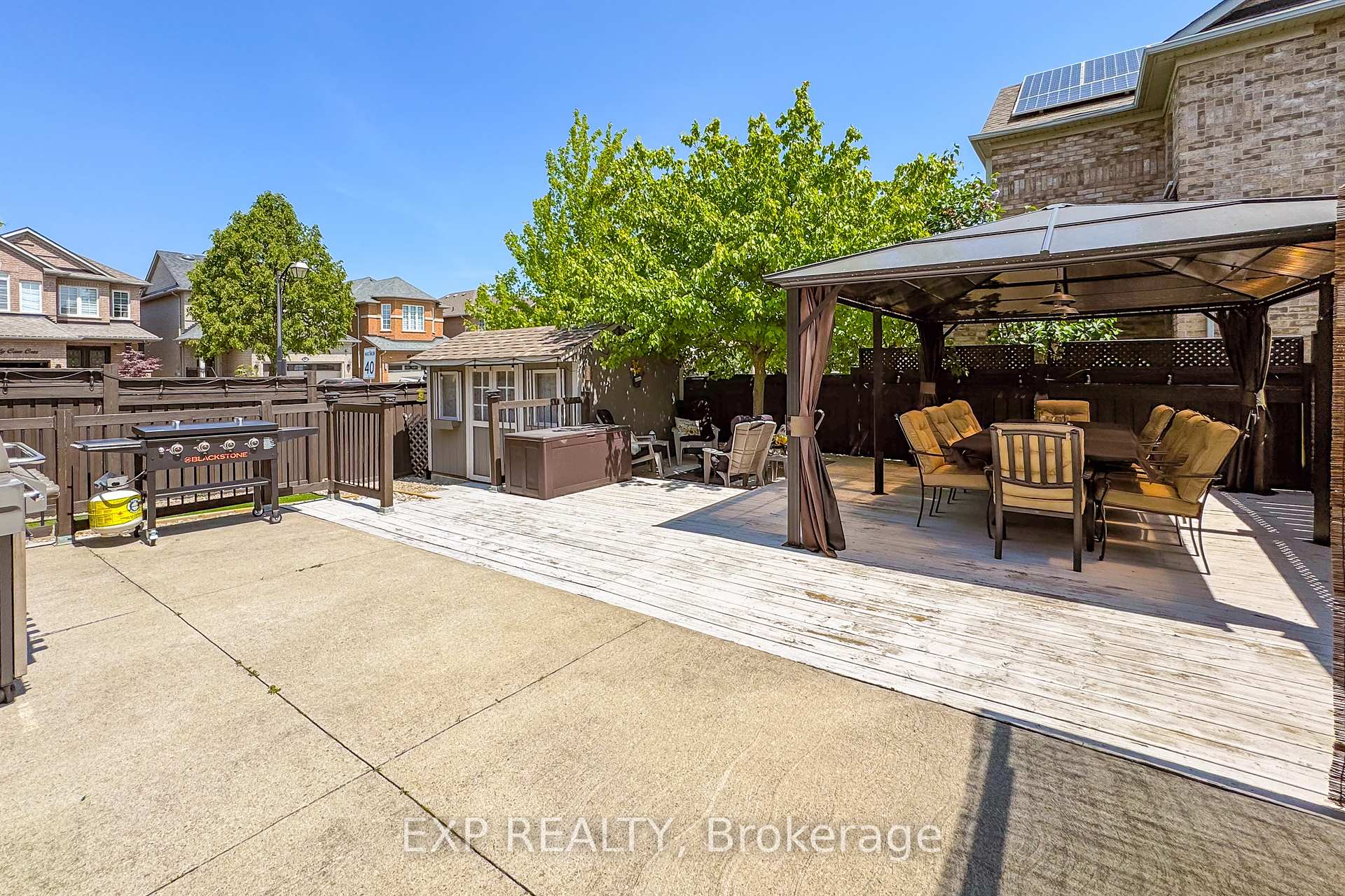 Photo 25 of 46 Emily Carr Crescent, Caledon, Bolton West — HOMEH