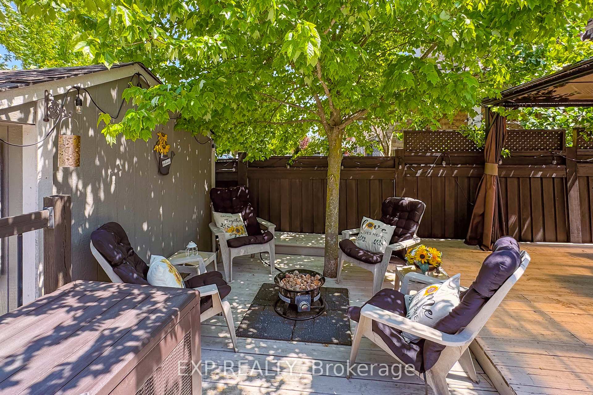 Photo 26 of 46 Emily Carr Crescent, Caledon, Bolton West — HOMEH