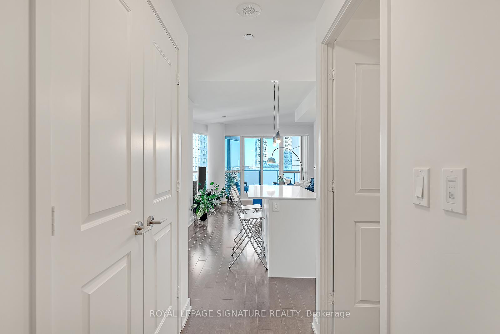 Photo 2 of Unit 1306, 1 The Esplanade, Toronto, Waterfront Communities — HOMEH