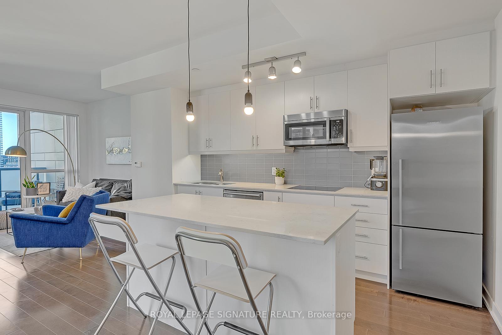 Photo 3 of Unit 1306, 1 The Esplanade, Toronto, Waterfront Communities — HOMEH