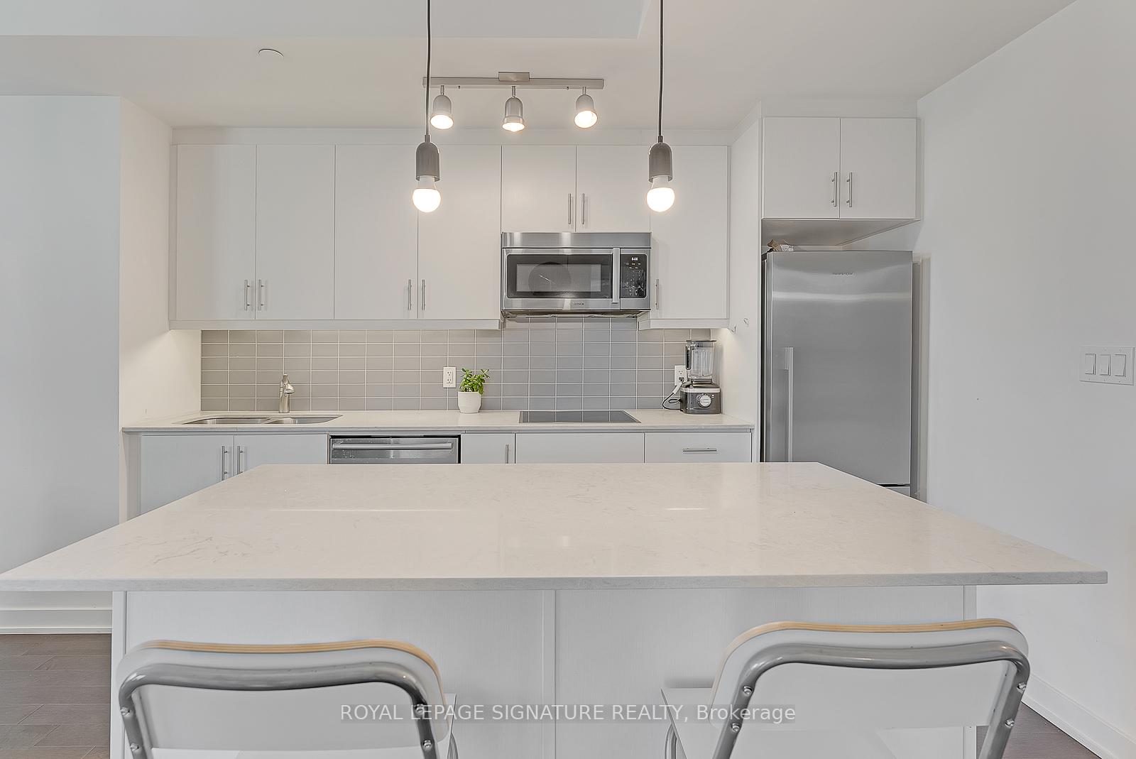 Photo 4 of Unit 1306, 1 The Esplanade, Toronto, Waterfront Communities — HOMEH